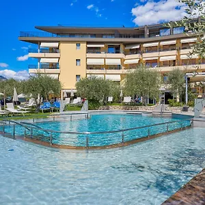 hotel-baia-verde-malcesine.hotelinveneto.com/